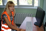 Конкурсант Надежда Онопенко сдает экзамен по ПДД